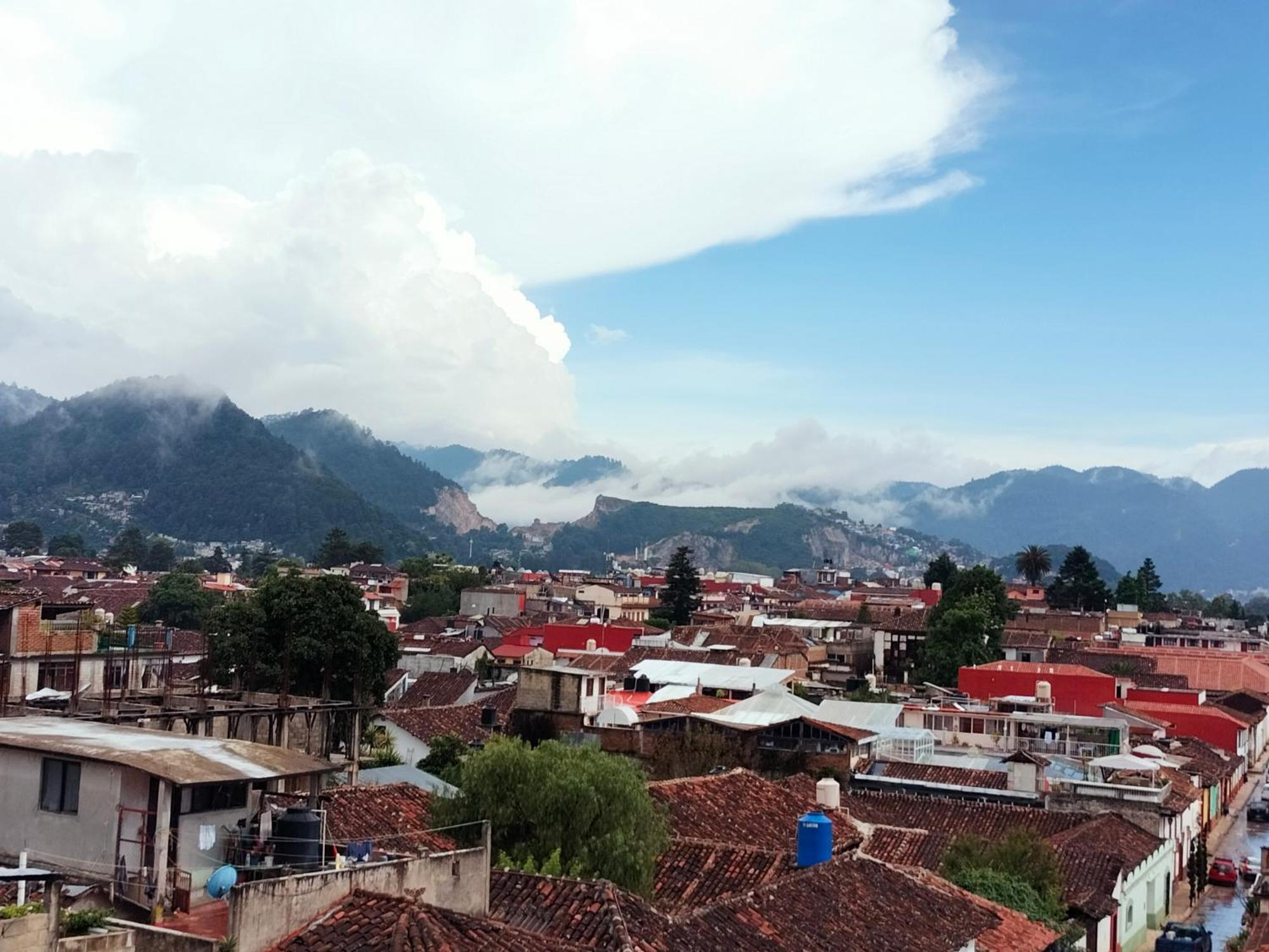 Kukulkan Hostal San Cristóbal de Las Casas Dış mekan fotoğraf
