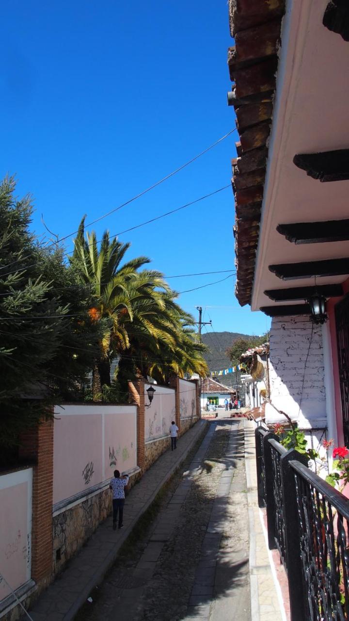 Kukulkan Hostal San Cristóbal de Las Casas Dış mekan fotoğraf